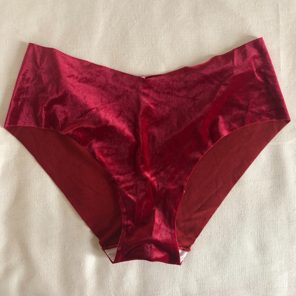 Raw Edge Red Velvet Underwear Size Large